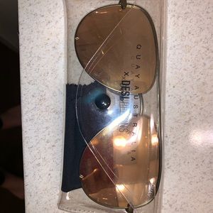 Army Green Mirrored Sunnies